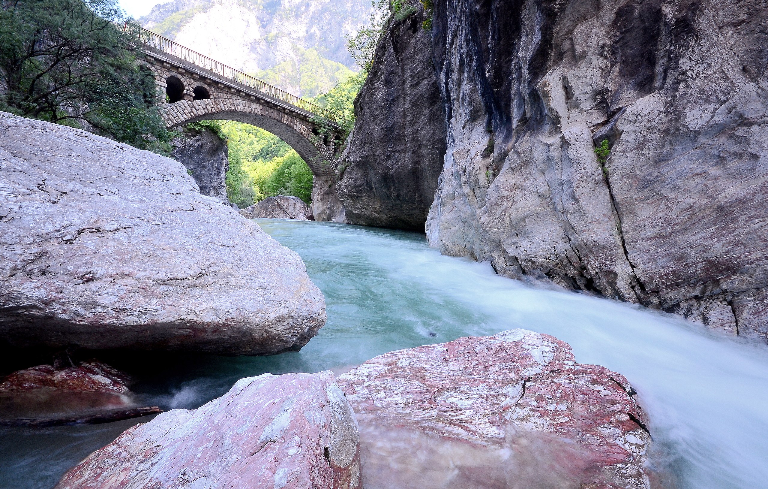 Canyoning en Albanie: Aventures inoubliables en pleine nature
