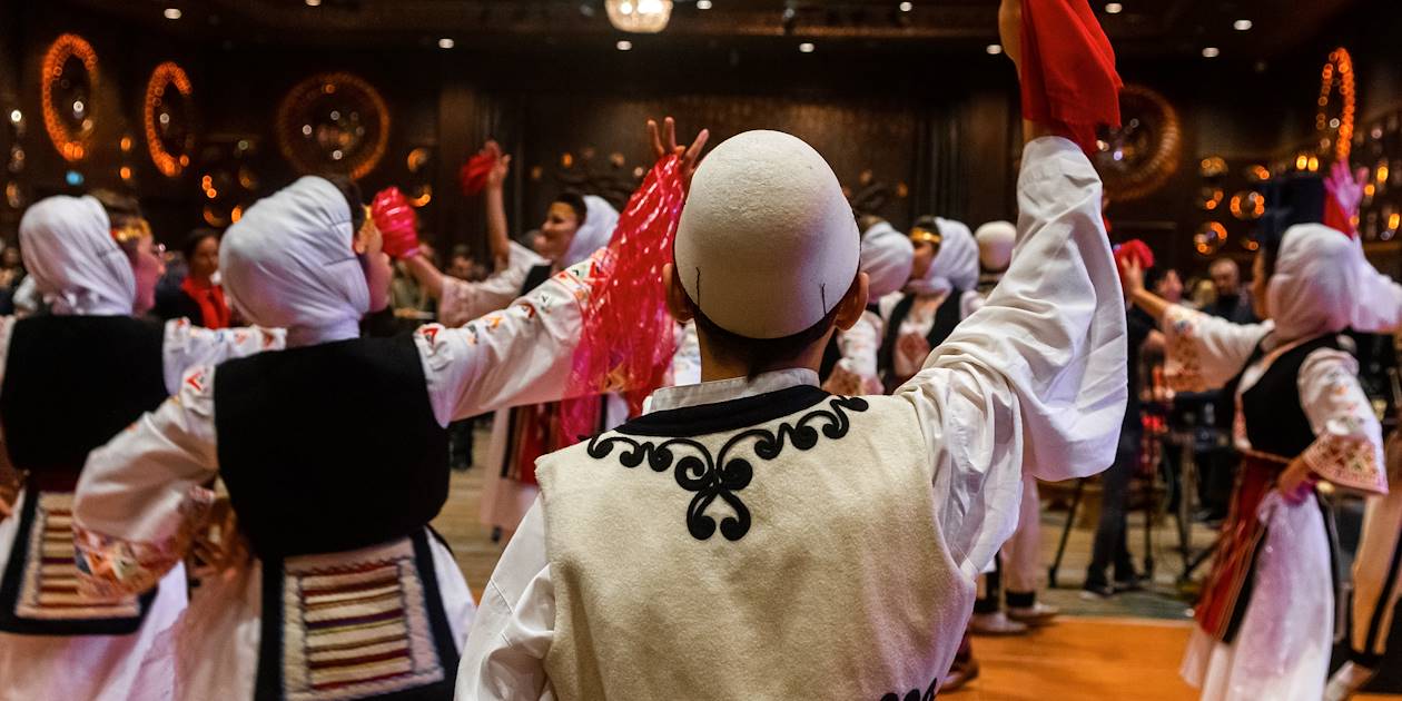 danse traditionnelle en Albanie