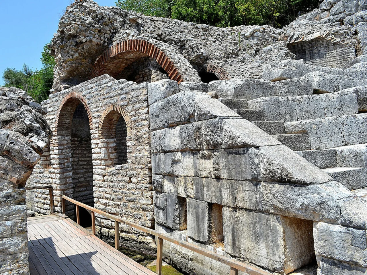 Road Trip Albanie 15 Jours: Itinéraire Inoubliable