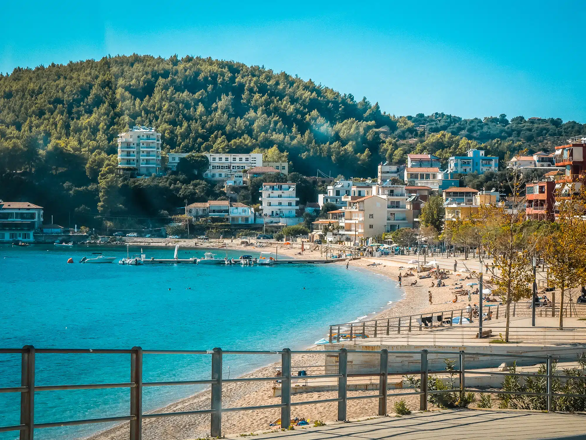Les 9 plus belles plages paradisiaques d'Albanie plage de Himare