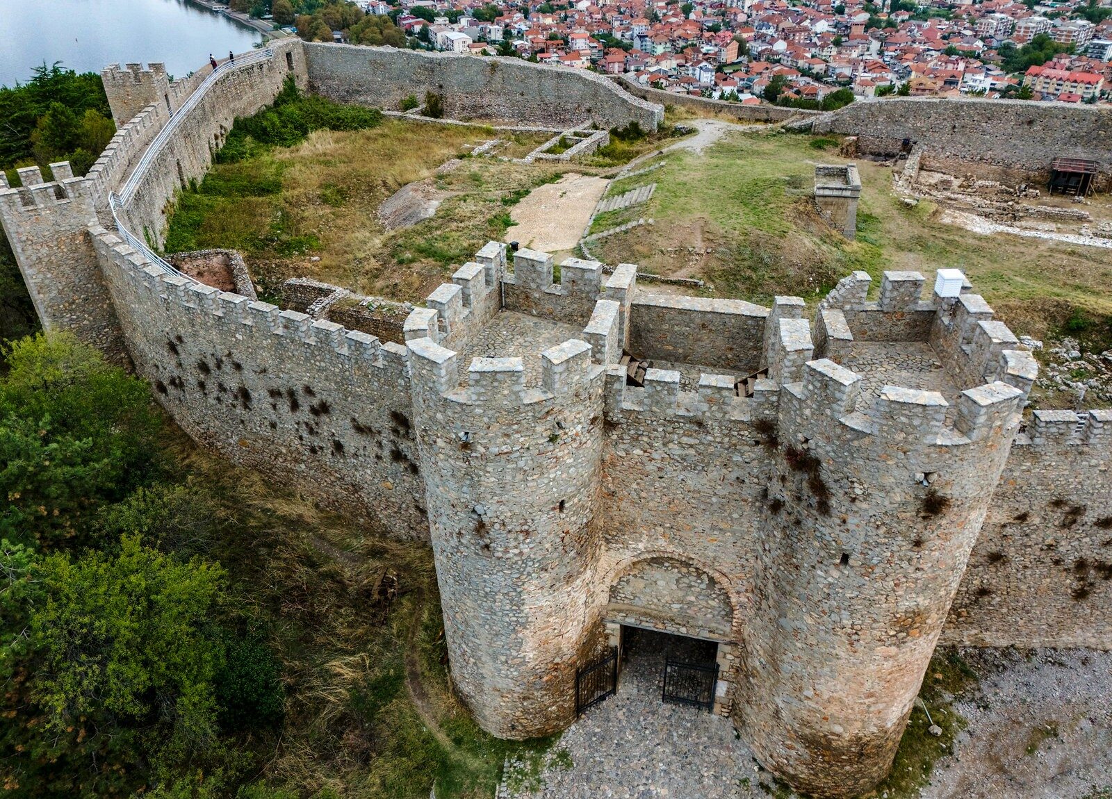 Lac d'Ohrid en Albanie : Un paradis naturel à découvrir