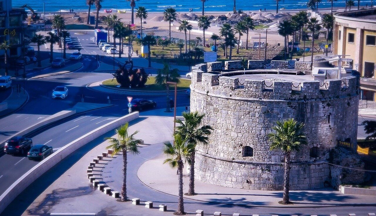 durres, ville balnéaire et historique d'albanie