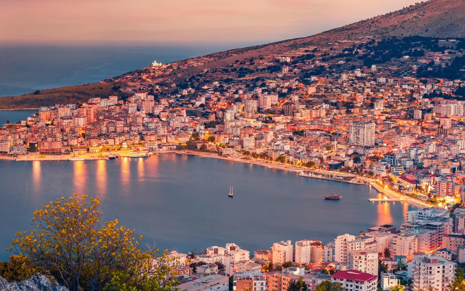 ville de Saranda en Albanie