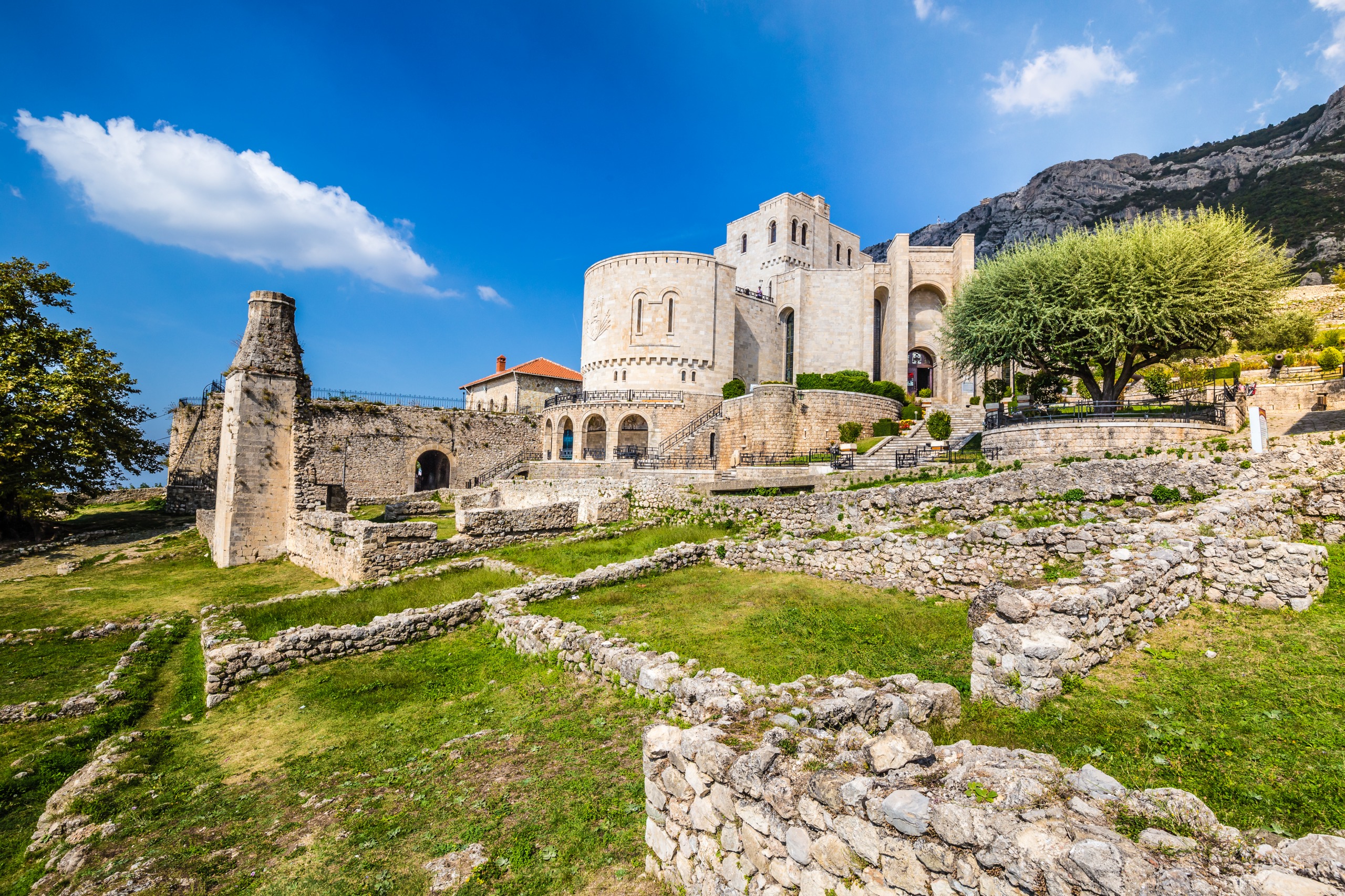 ruines de l'ancien chateau de Kruja